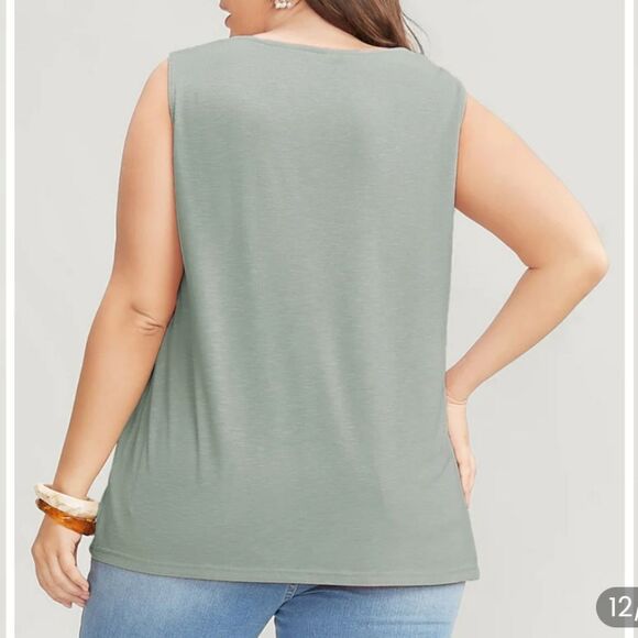 NWT BloomChic embroidered tank top 22/3X - Picture 2 of 10